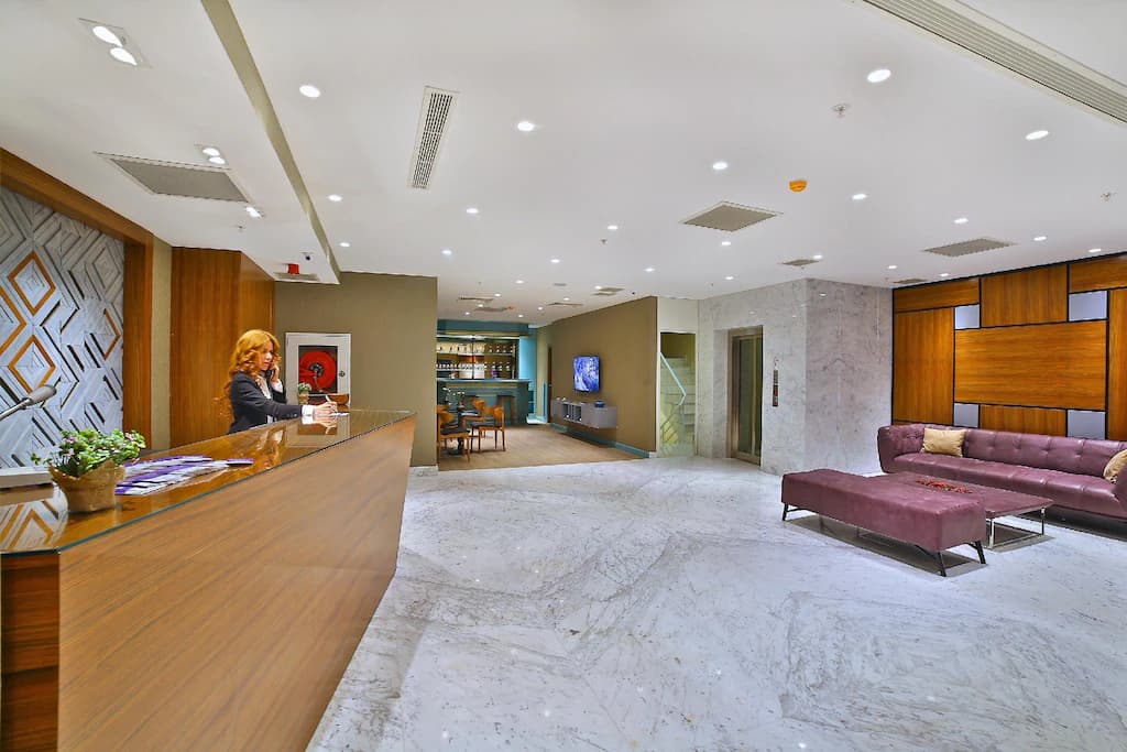 The Tango Hotel Istanbul Lobby